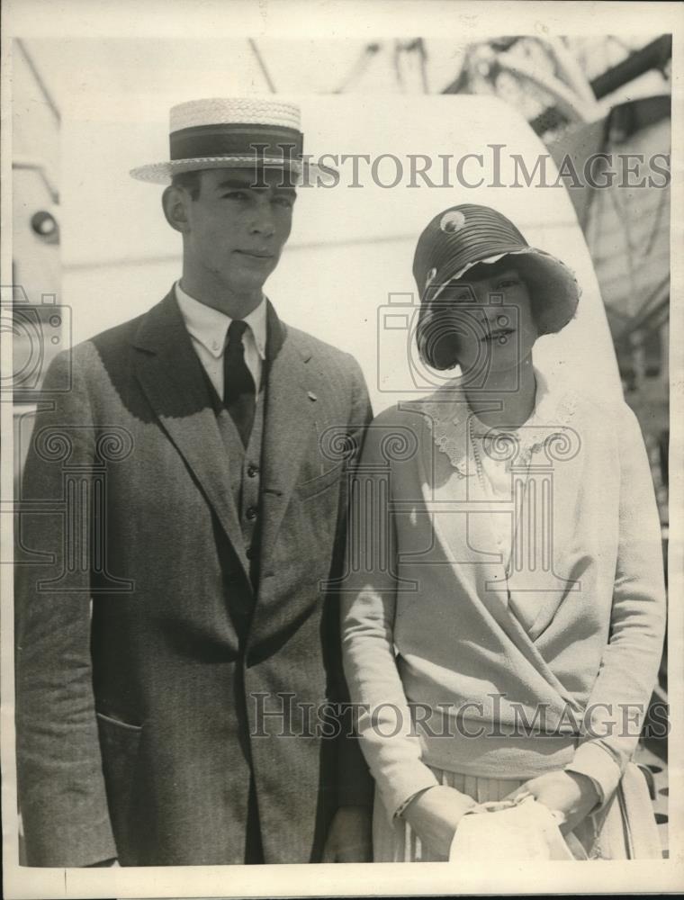 1923 Press Photo Mr &amp; Mrs William C Fitler Jr of NY on SS Pres Garfield - Historic Images