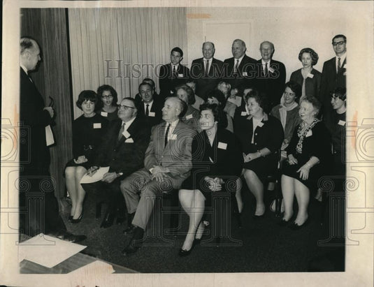 1966 Press Photo George Kozak and member of The Press Sportsmanship Award Board - Historic Images