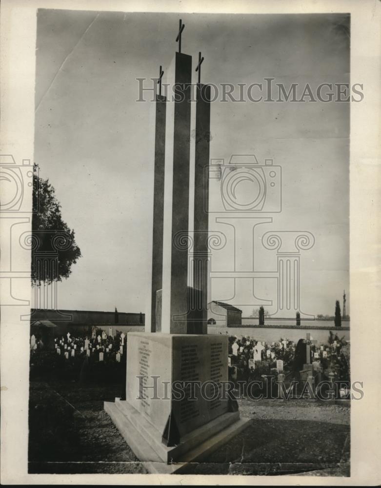 1925 Press Photo Parma Cemetery War Memorial Statue, Italy by Monguidi - Historic Images