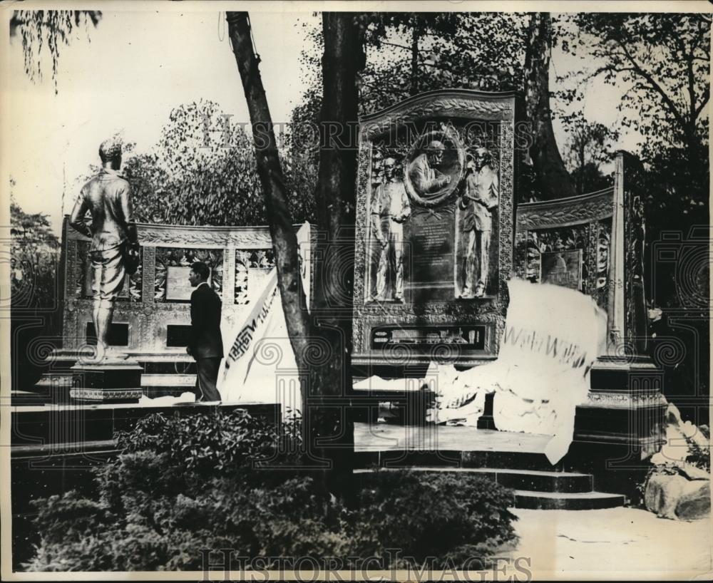 1930 Press Photo First glimpse of new Westinghouse Memorial at Pittsburgh, P.A. - Historic Images