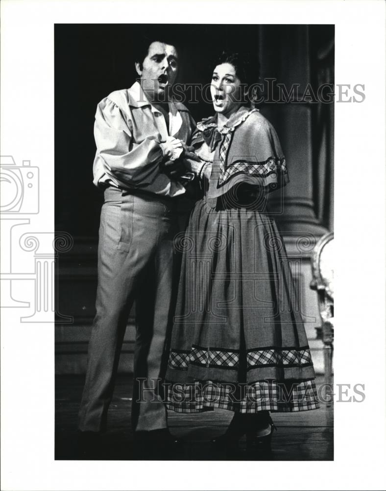 1990 Press Photo Dress rehearsal of Don Pasquale - Historic Images