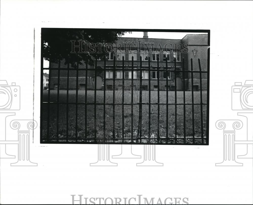 1990 Press Photo Hodge School - Historic Images