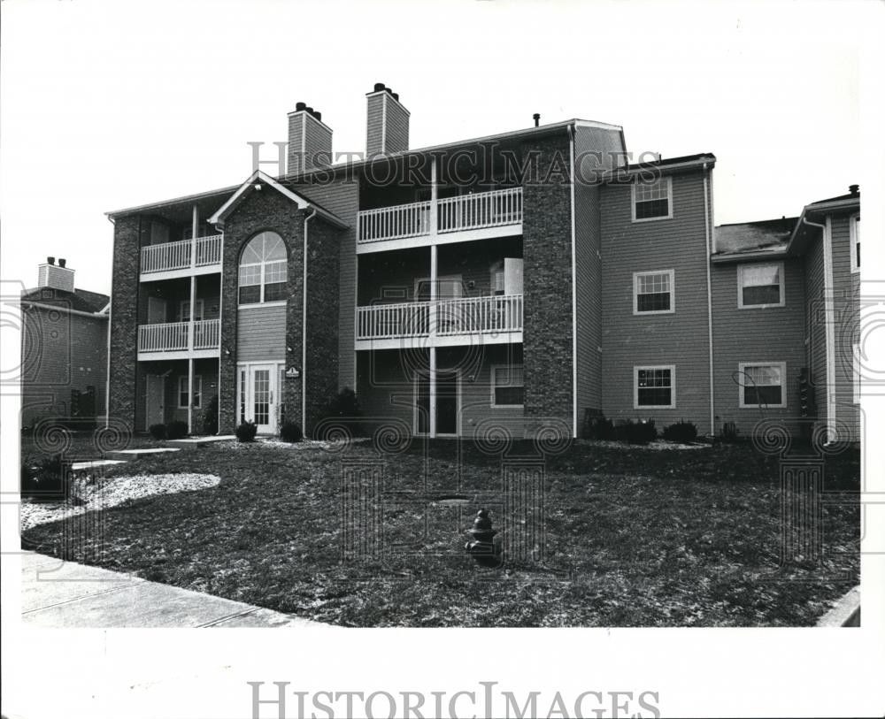 1989 Press Photo The Polo Club Apartments - Historic Images