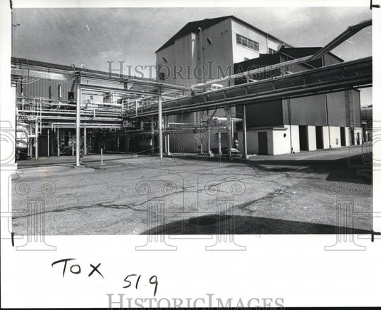 1989 Press Photo Polymer Bldg in the Magadore Plant - Historic Images