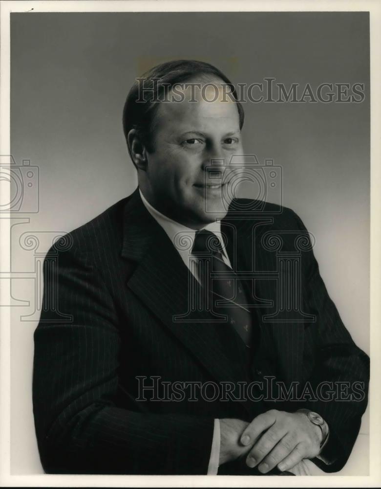 1985 Press Photo William N. Hulett, President Stouffer Hotels - cvp25373 - Historic Images