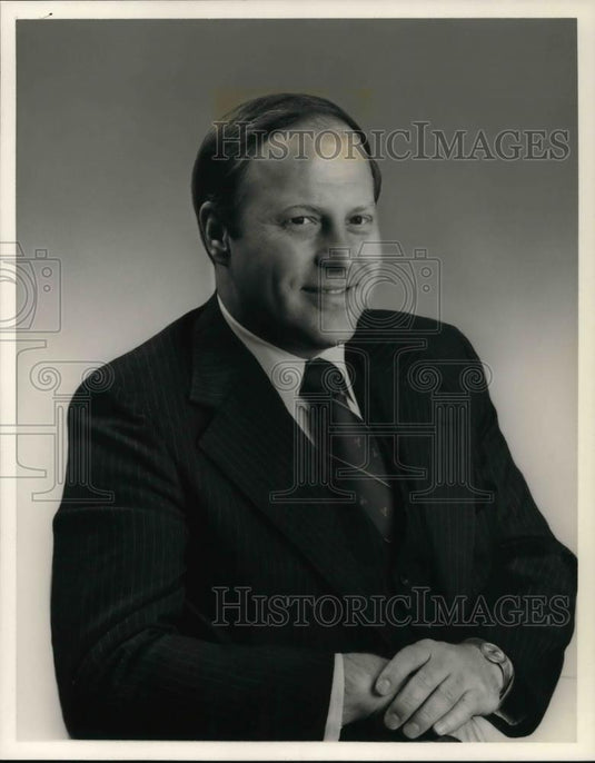 1985 Press Photo William N. Hulett, President Stouffer Hotels - cvp25373 - Historic Images