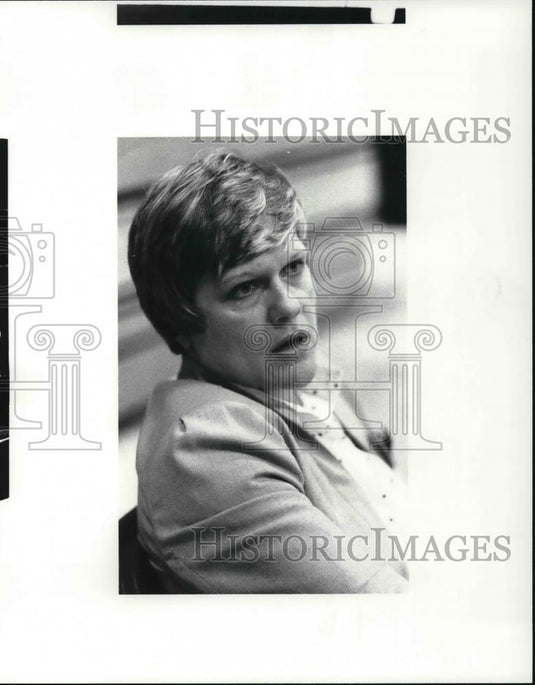 1984 Press Photo Judy McDonals of Tri-C opinions on pay scale for teen agers - Historic Images