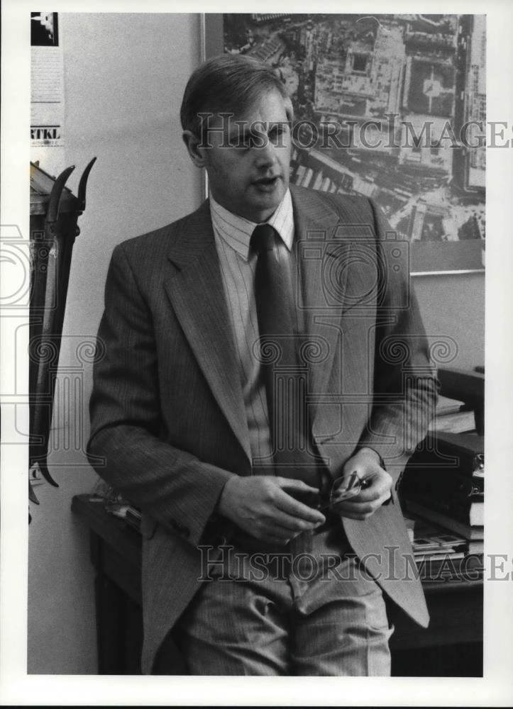 1984 Press Photo Robert D Lund - Historic Images