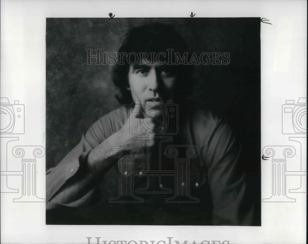 1986 Press Photo Jamake Highwater author and lecturer Cleveland Museum of Art - Historic Images
