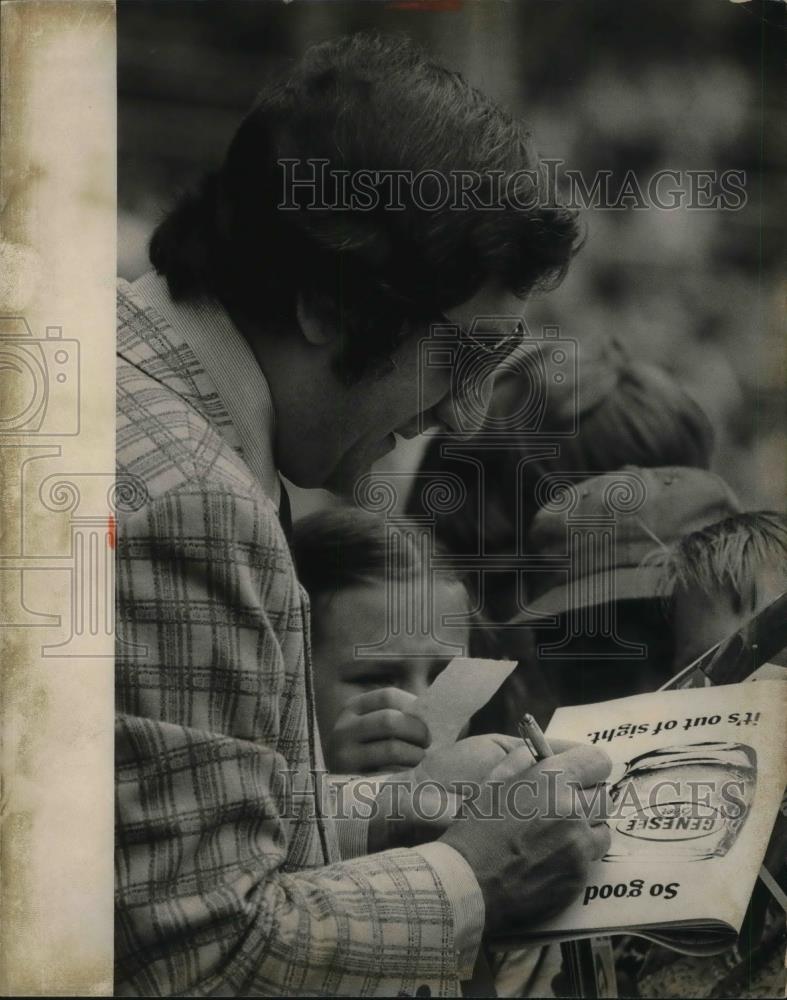 1972 Press Photo Nick Mileti - cvp22700 - Historic Images