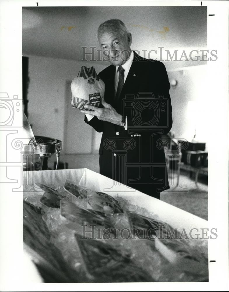 1987 Press Photo Frank Perdue president and CEO of Perdue Farms - Historic Images