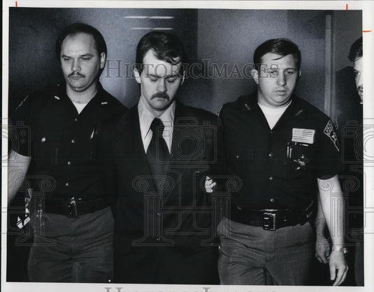 1976 Press Photo Richard Robbins Found Guilty of Murder - Historic Images
