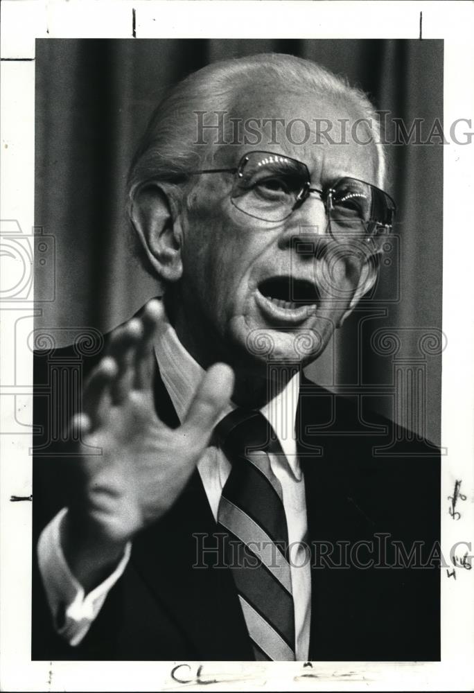 1987 Press Photo Sen. Howard M. Metzenbaum at City Club - Historic Images