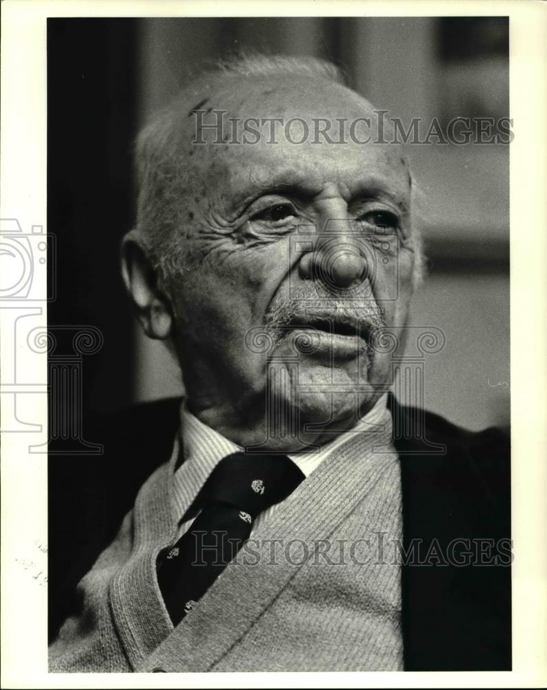 1985 Press Photo Edward L Bernaya, Father of Public Relations - Historic Images