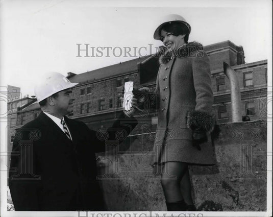 1970 Press Photo William J Hunkin President of Hunkin-Conkey Construction Comp - Historic Images