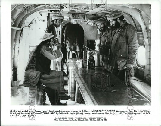 1984 Press Photo The downed Soviet helicopter turned ice cream parlor - Historic Images