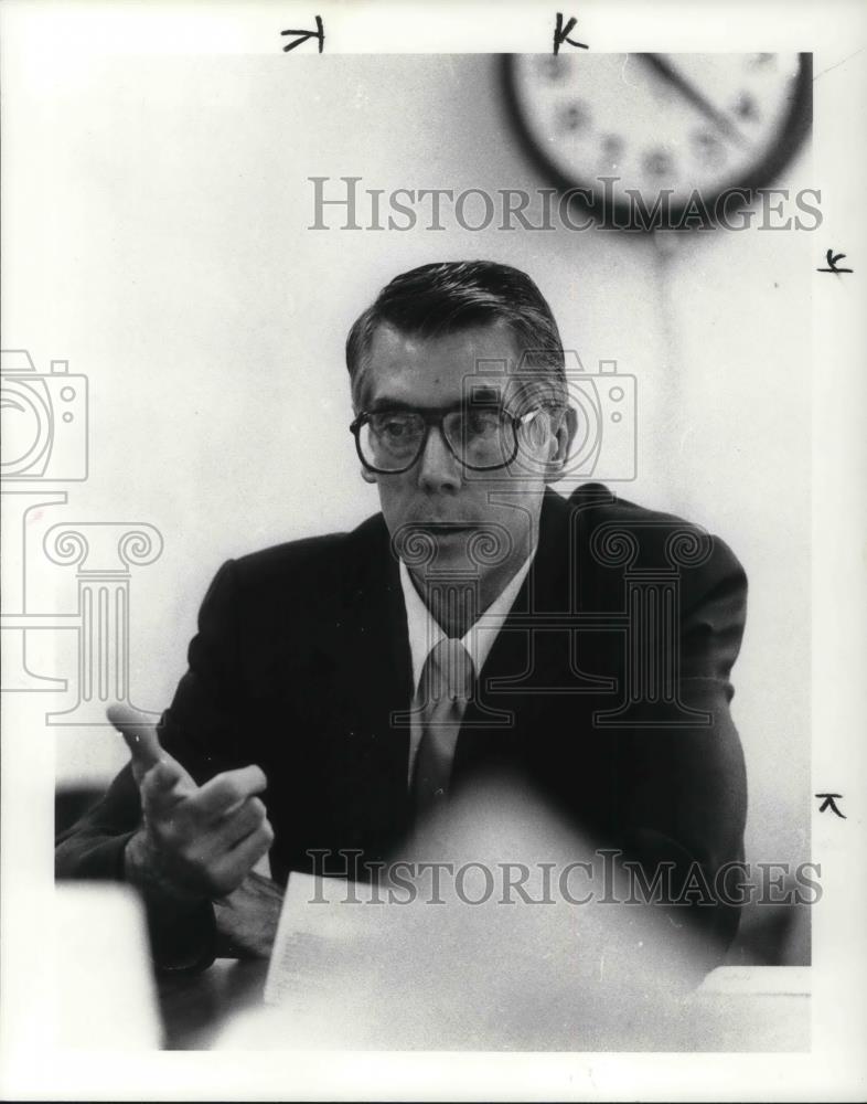 1985 Press Photo Dr. Earl T. Hoggman - cvp23959 - Historic Images