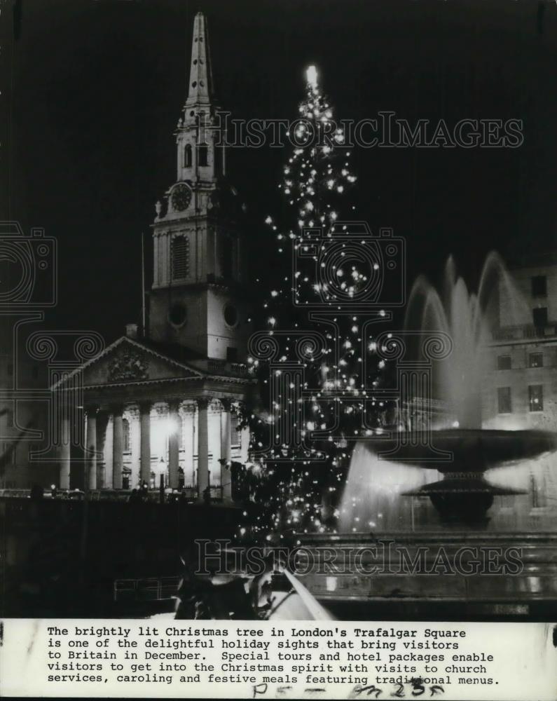 1983 Press Photo The London Trafalgar Square giant Christmas tree - Historic Images
