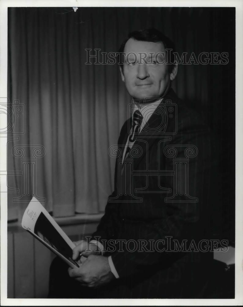 1976 Press Photo E. Douglas Kenna President National Assoc. of Manufacturers - Historic Images