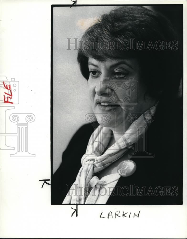 1982 Press Photo Mary Rose Oakar at the Women's International League meeting - Historic Images