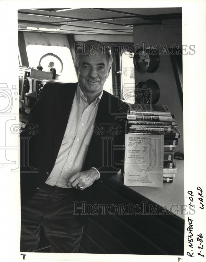 1986 Press Photo R. Barry Fisher, Newport fisherman - ora34709 - Historic Images