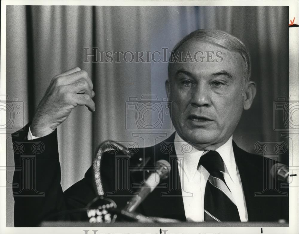 1980 Press Photo Treasury Secretary, G. William Miller at the City Club - Historic Images