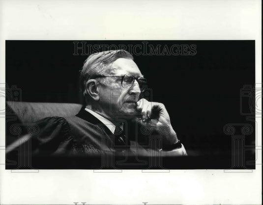 1984 Press Photo Ohio Supreme Court Justice Ralph S. Locher - Historic Images