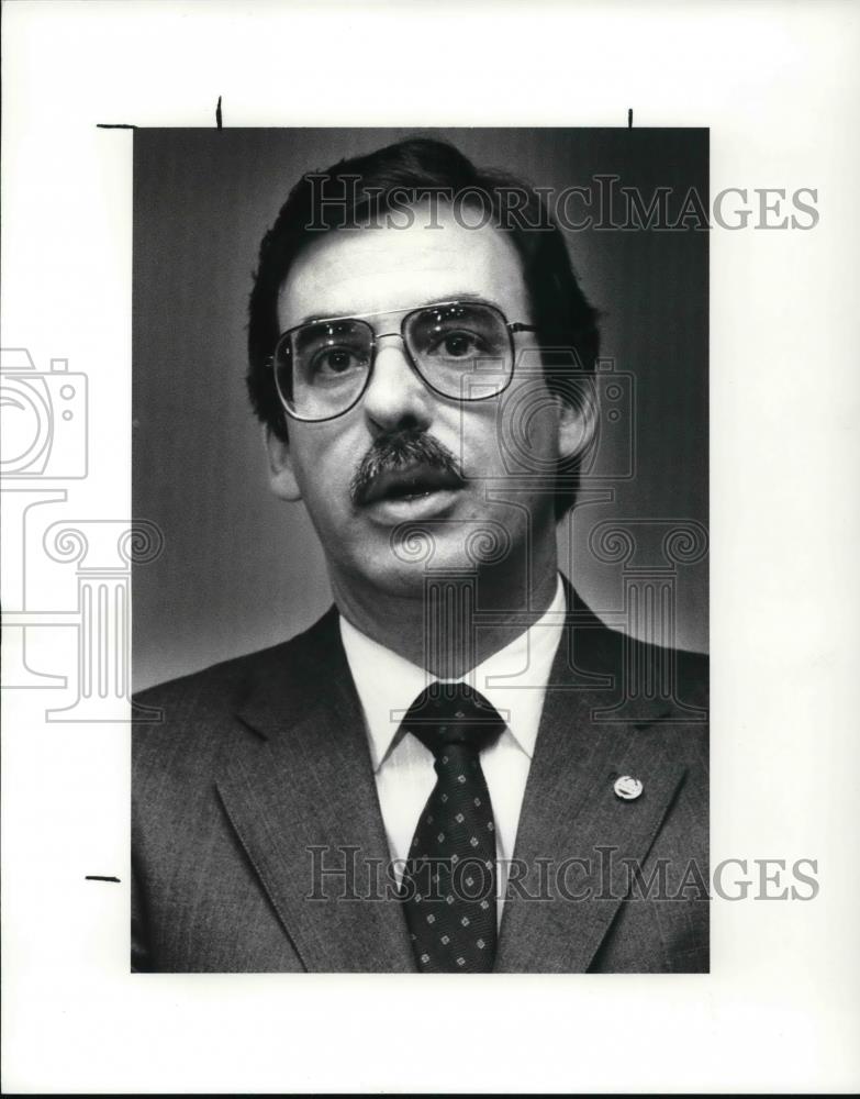 1986 Press Photo Lawsons Company President Steven J. Montgomery - Historic Images