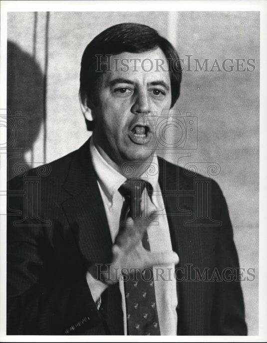 1982 Press Photo Bill Ress, announcing his candidacy for the senate - Historic Images