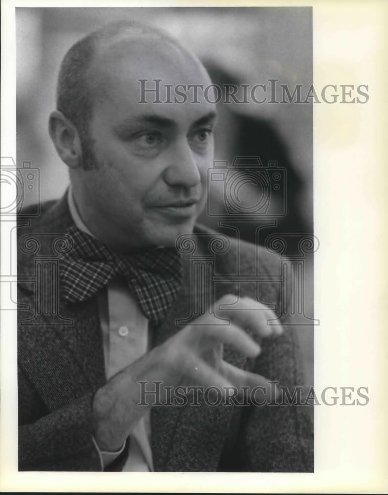 1981 Press Photo Ross Dey, Attorney - ora17367 - Historic Images