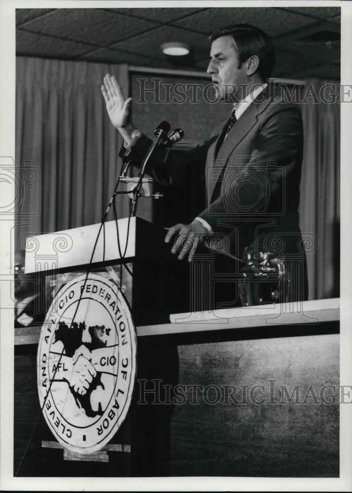 1976 Press Photo Walter Mondale, speaker at the union club - Historic Images