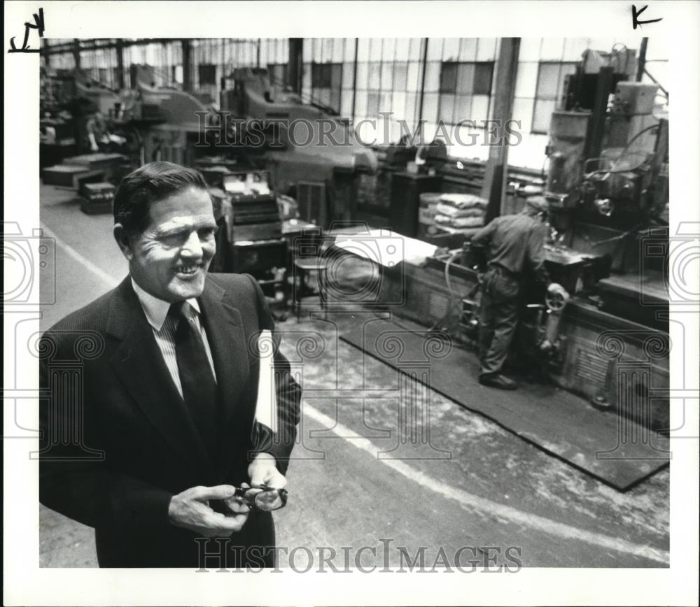 1984 Press Photo Kevin O&#39; Donnell at SIFCO Industries - Historic Images