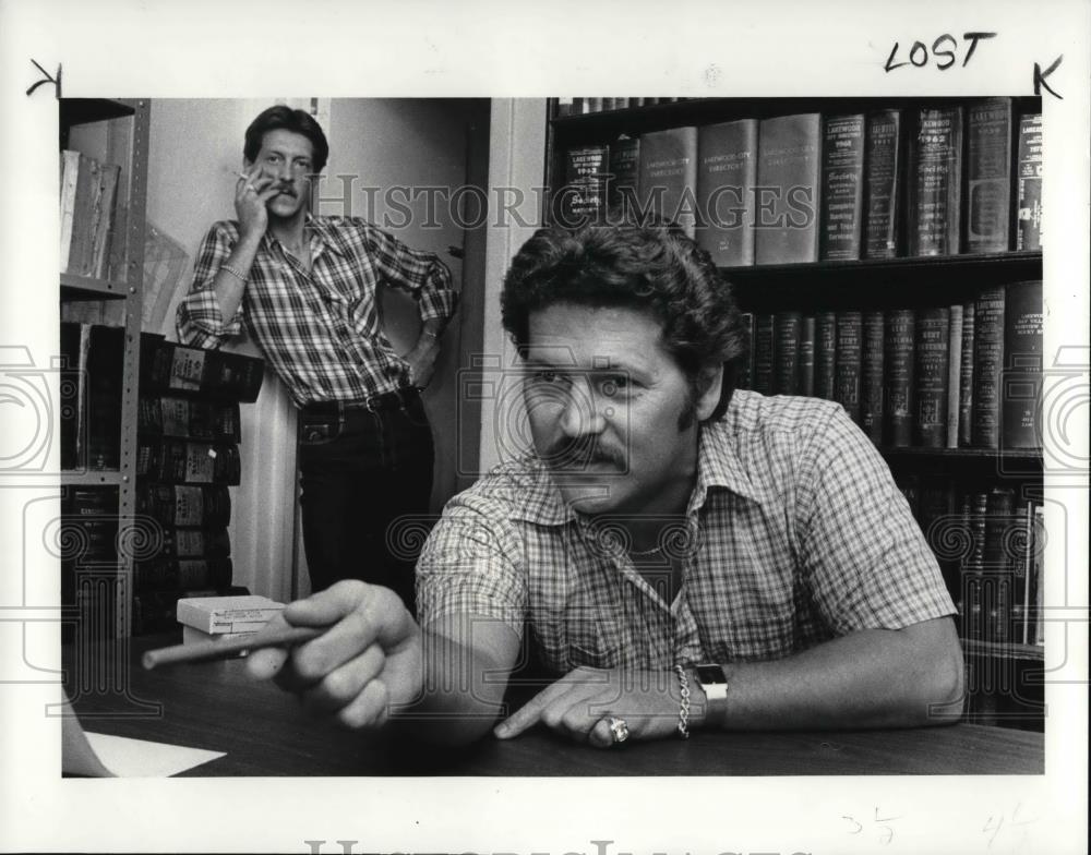 1985 Press Photo Larry Morrow, investor in the treasure ship hut in Florida - Historic Images
