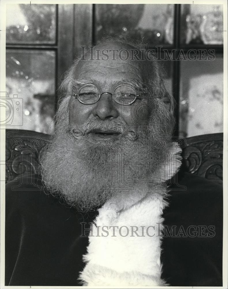 1982 Press Photo Charles L. Rice, Santa Clause impersonator - Historic Images
