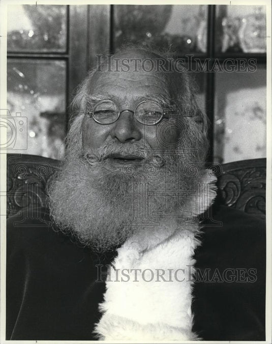 1982 Press Photo Charles L. Rice, Santa Clause impersonator - Historic Images