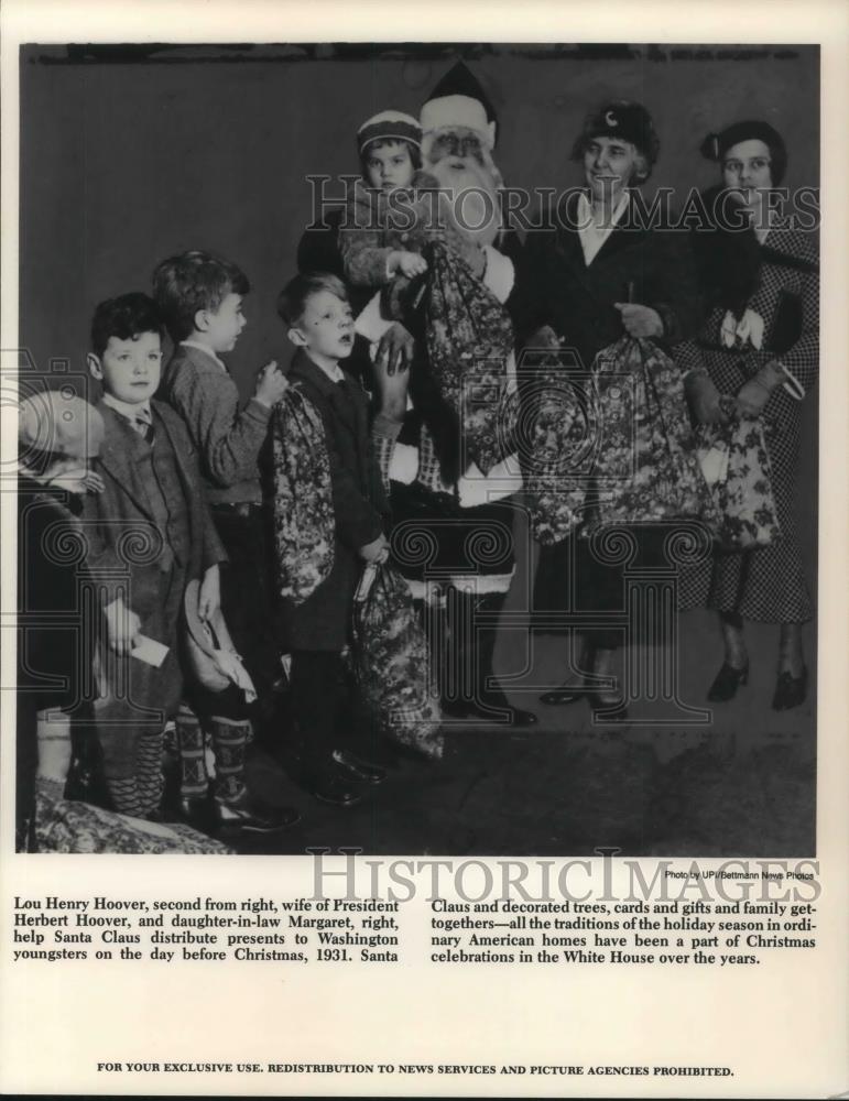 1986 Press Photo Lou Henry Hoover First Lady Margaret Hoover Santa Claus 1931 - Historic Images