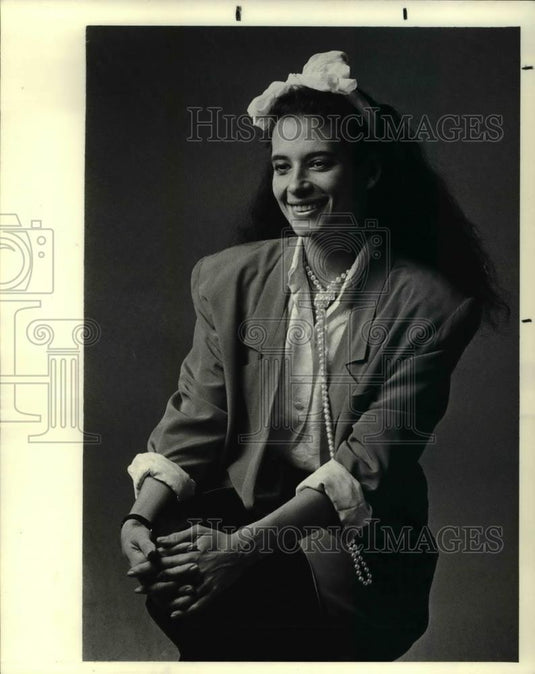 1986 Press Photo Author Theresa Saldana - Historic Images