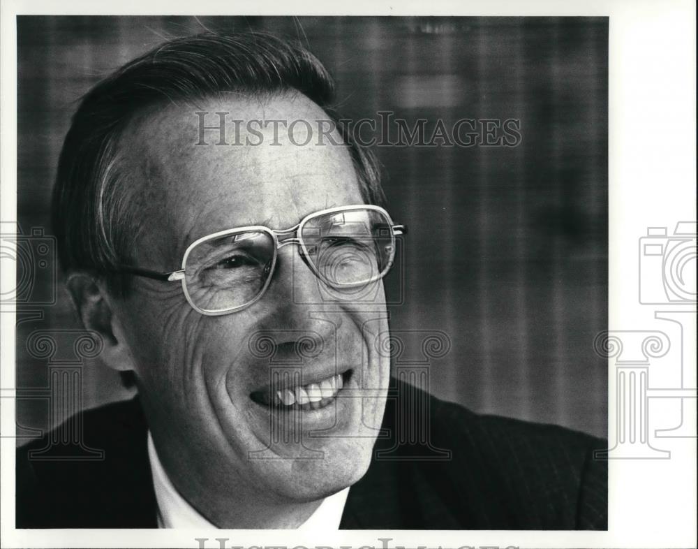 1987 Press Photo M Thomas Moore, CEO of Cleveland Cliffs, Inc. - Historic Images