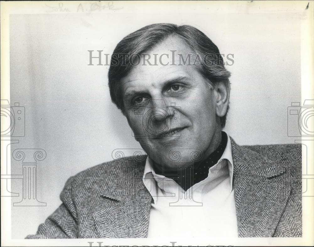1981 Press Photo John A Cook Of Mercedez-Benz North America Visits Portland - Historic Images