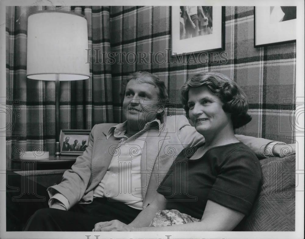 1977 Press Photo Mark McCormack and Nancy McCormack - Historic Images