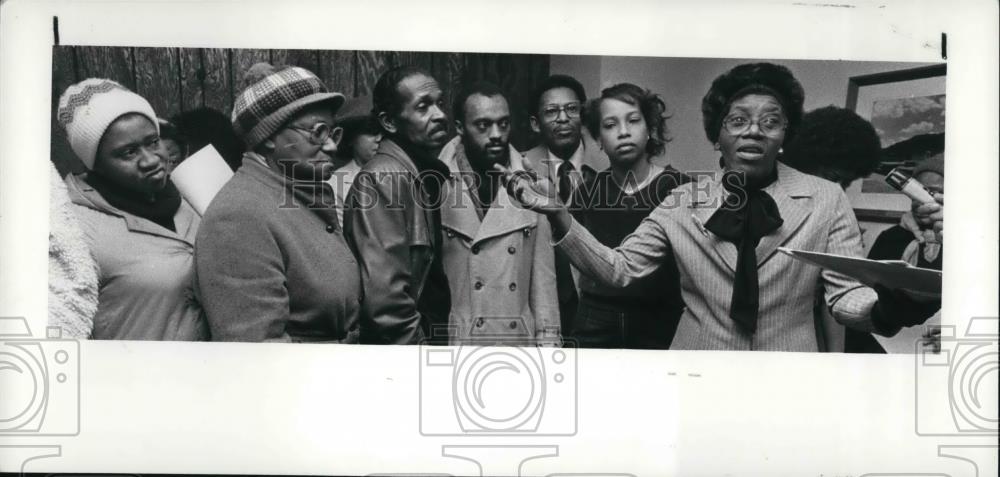 1982 Press Photo Fannie Lewis Council Woman at HUD Protest - Historic Images