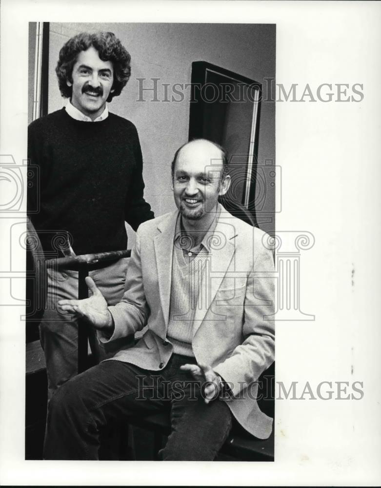 1981 Press Photo Kip Horter and Jim Leehan of the Males Concerns Comm. - Historic Images