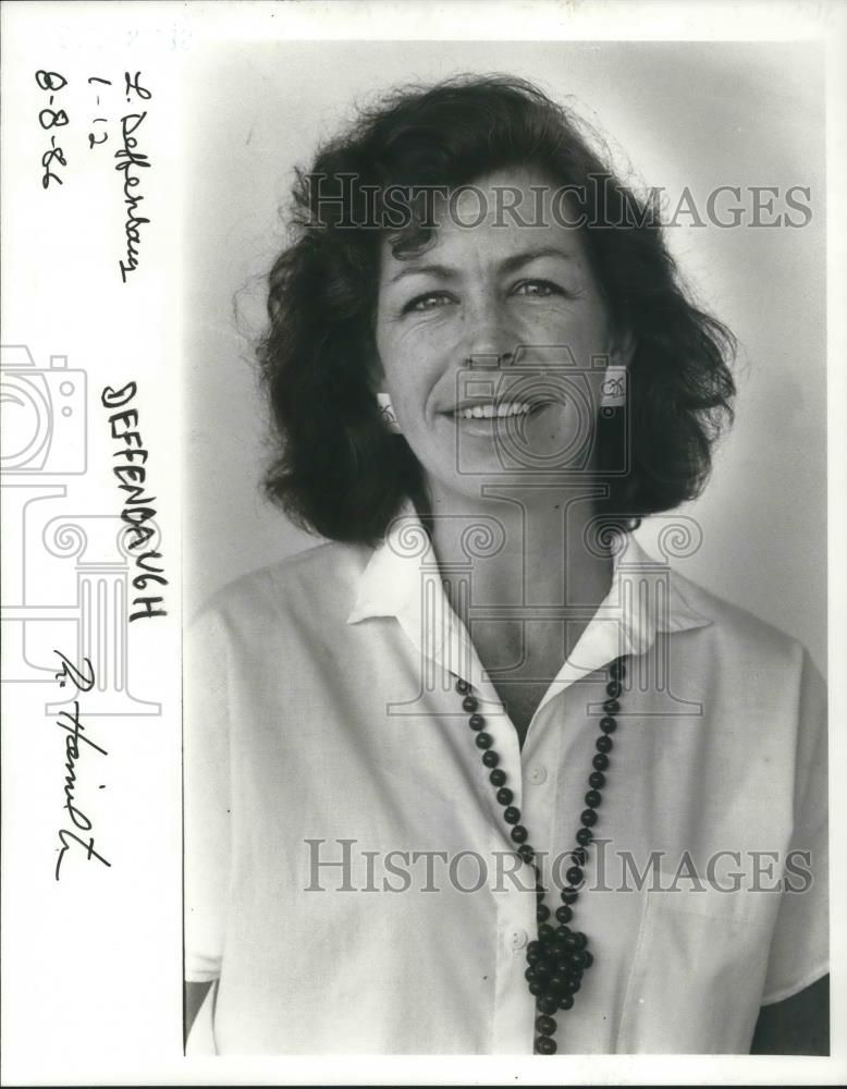 1986 Press Photo Anne Deffenbaugh, manager of Harrington&#39;s Bar &amp; Grill - Historic Images