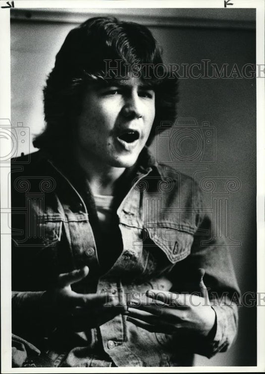 1984 Press Photo Steve Palinis roommate with the man shot at Public Library - Historic Images