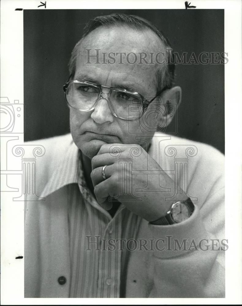 1986 Press Photo Judy Resnick's former Math teacher, Donald Nutter ...
