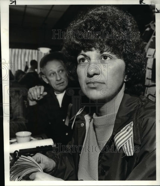 1983 Press Photo Cleveland independent trucker, Ann Lewis on strike - Historic Images