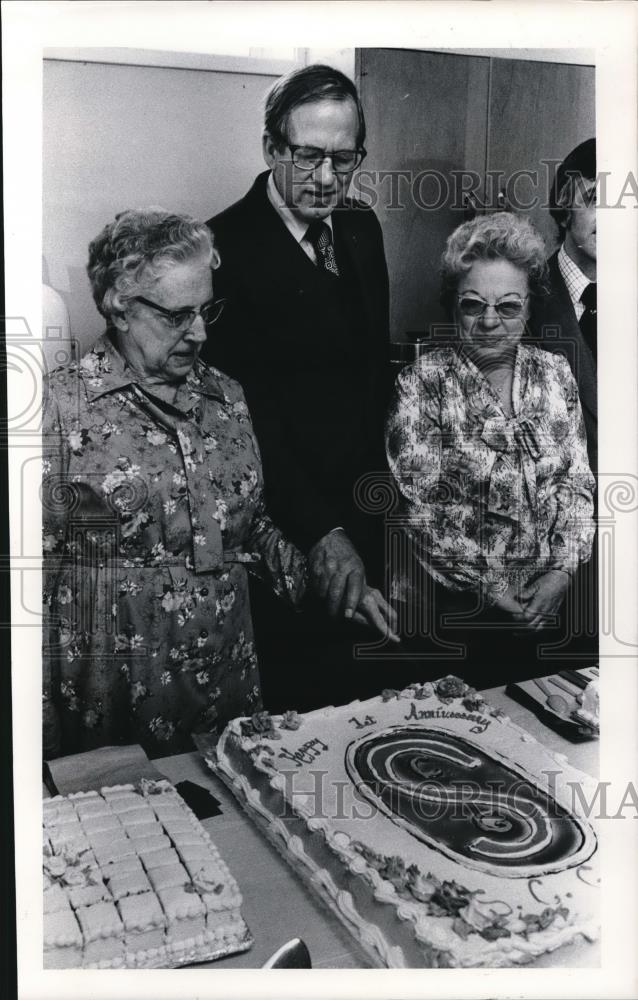 1978 Press Photo Ann Grant(left) with Gov. Bob Straub, Portland&#39;s Senior Citizen - Historic Images