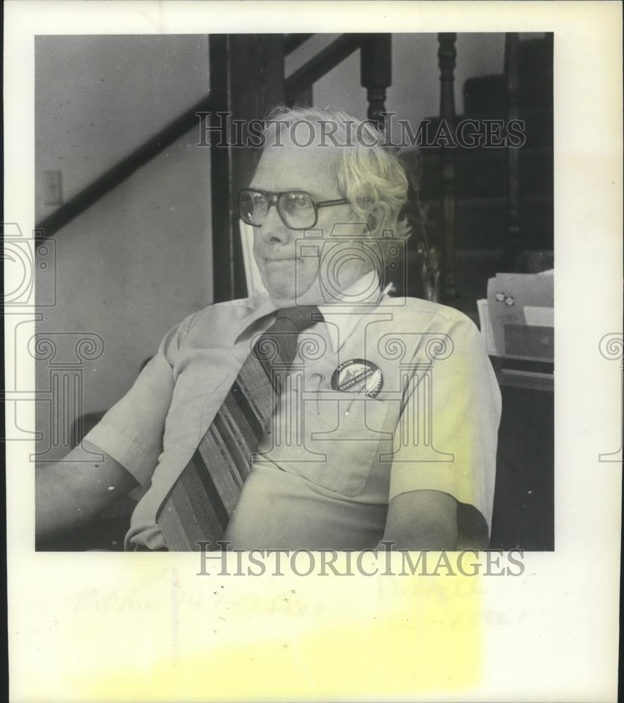 1983 Press Photo Darrell Dempster who loves songs from the Big Band era - Historic Images