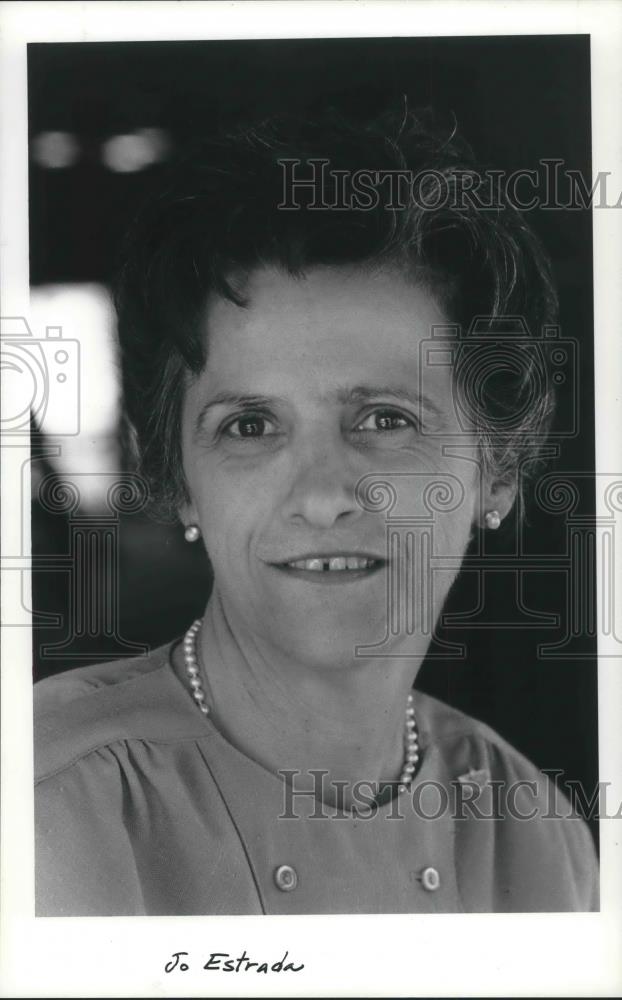 1986 Press Photo Jo Estrada, nurse and certified medical assistant - ora22786 - Historic Images