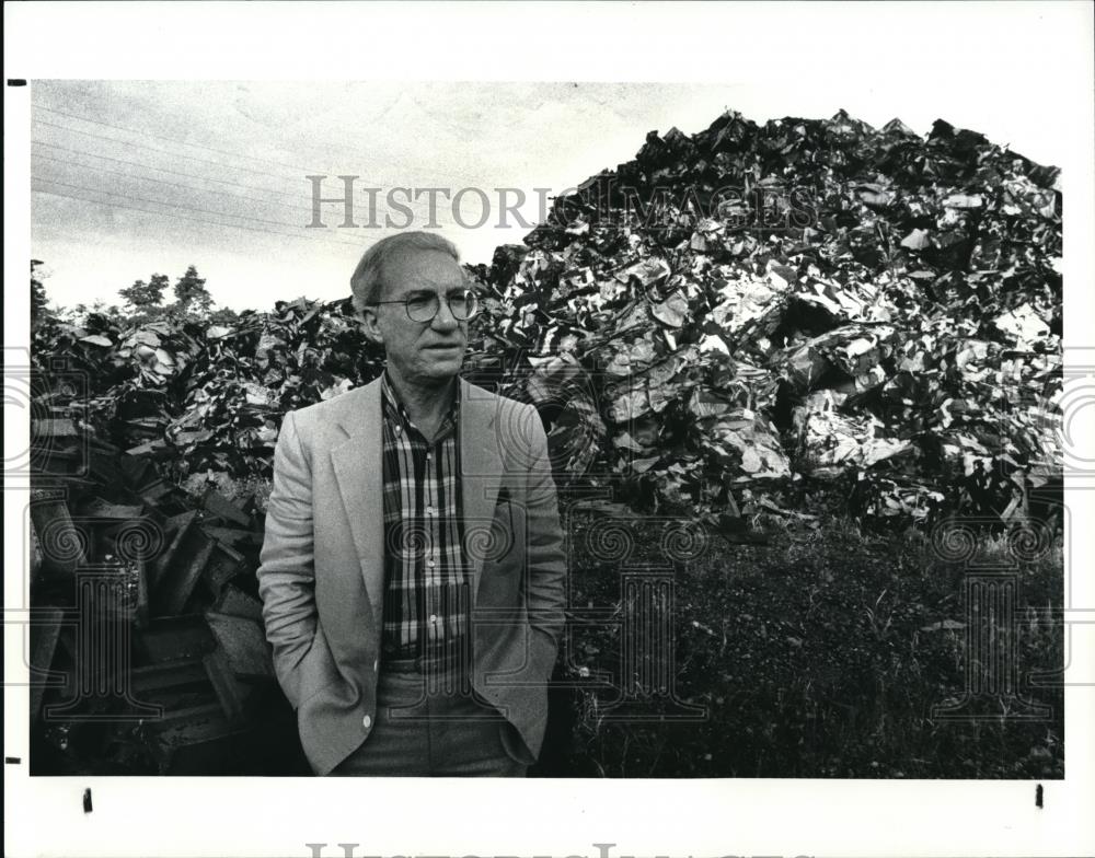 1987 Press Photo David Miller, Pres. of Columbia Iron, scrap dealer - Historic Images